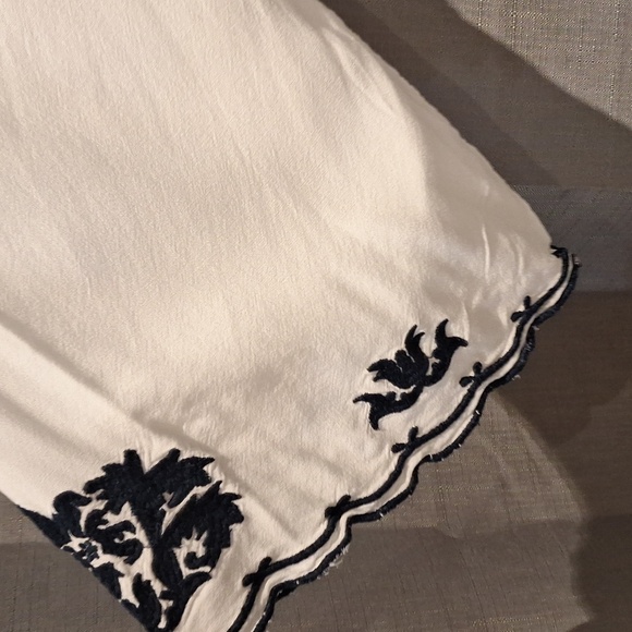 CC Chic Collection Beach Dress White With Blue Embroidery Mini Length Size XL - Picture 4 of 10